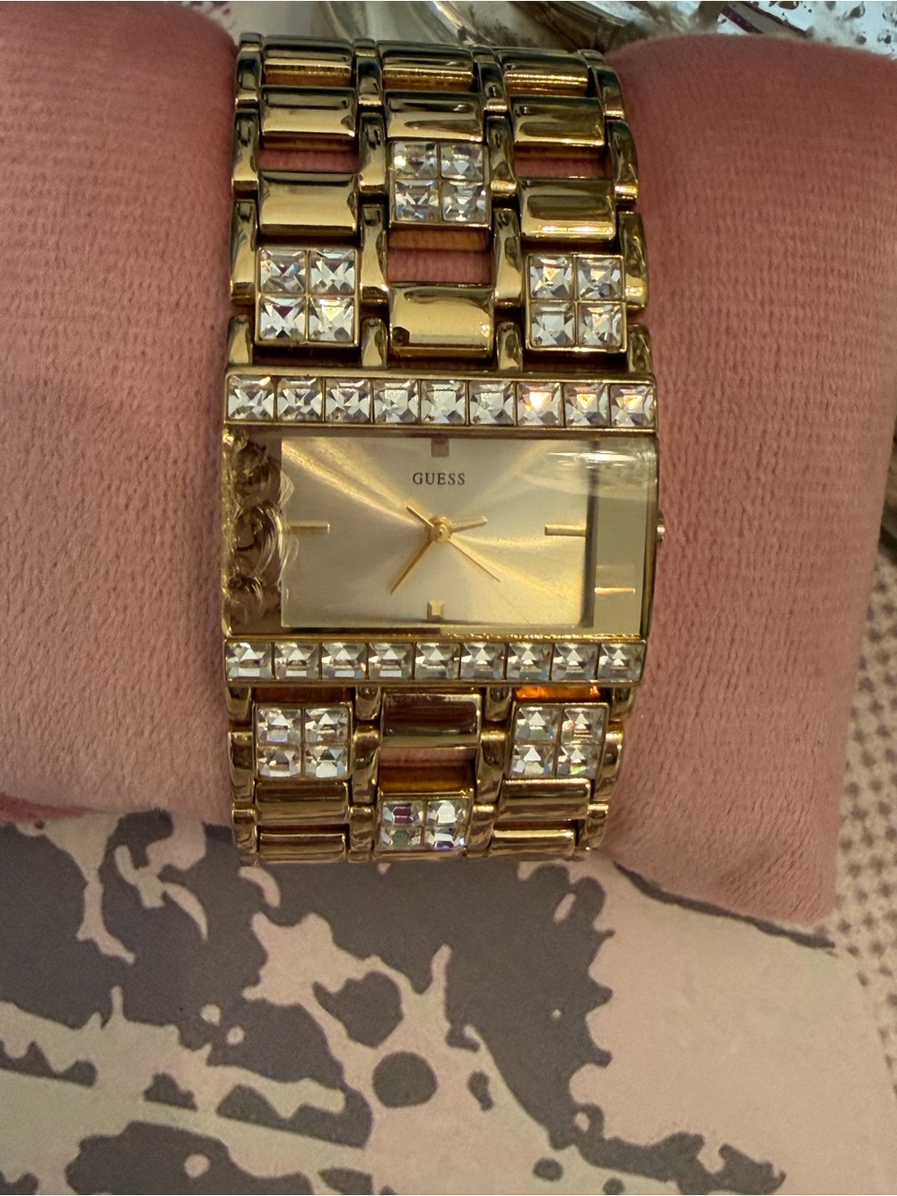GUESS Vintage Dazzling Crystal Gold Tone Bracelet Watch- EUC